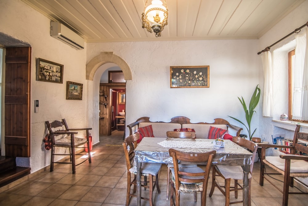 Villa Athina