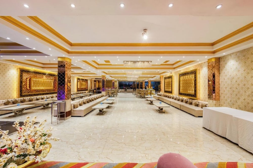 Hotel Palazzo Inn Mansarovar Garden