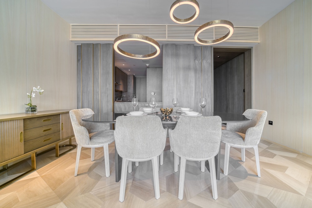 Five Palm Jumeirah Residences -Mint Stay