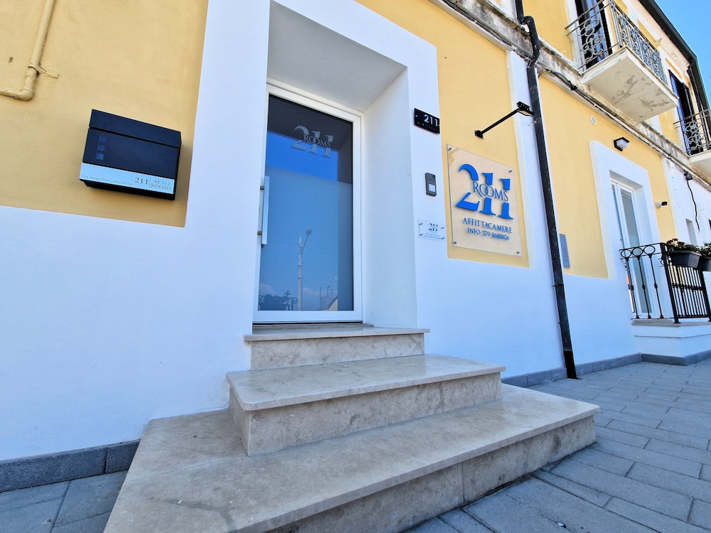 Al 211 Rooms