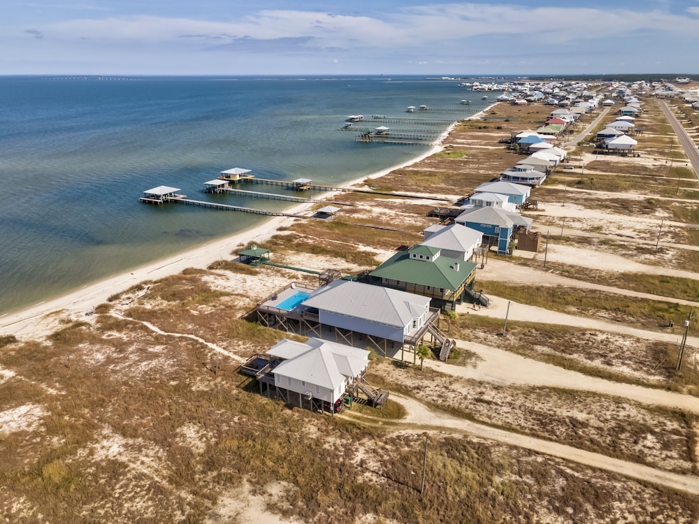 Bay Breeze - 2420 Bienville 4 Bedroom Home