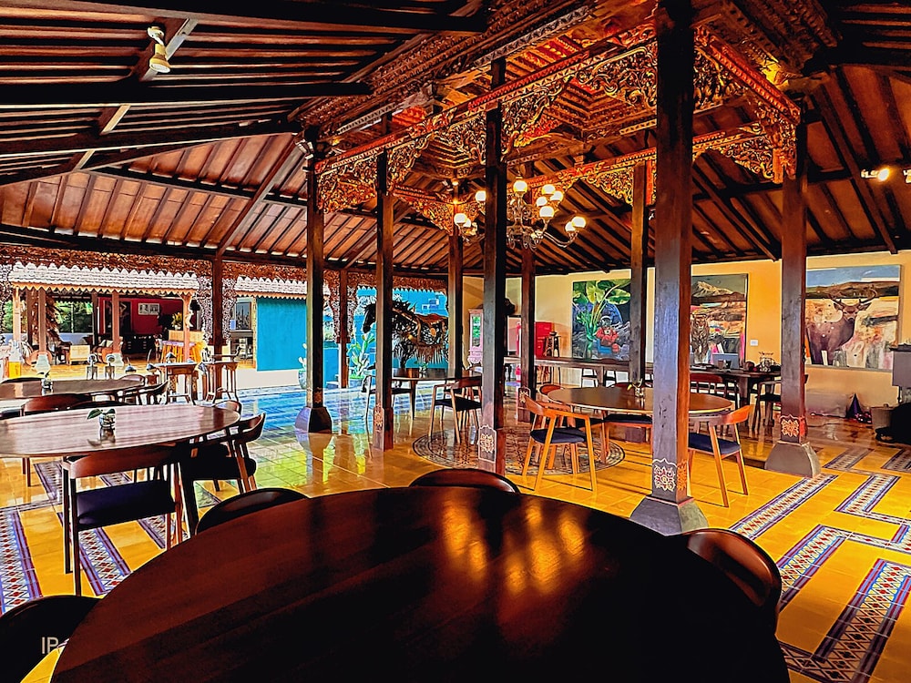 Villa Borobudur Resort
