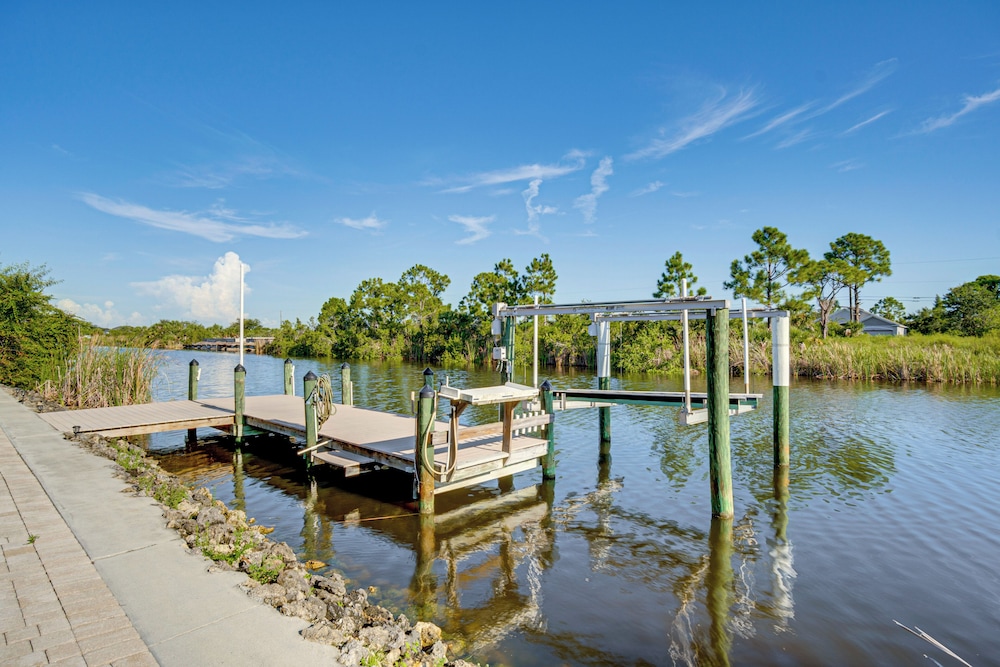Port Charlotte Oasis w/ Boat Dock: Relax Poolside!