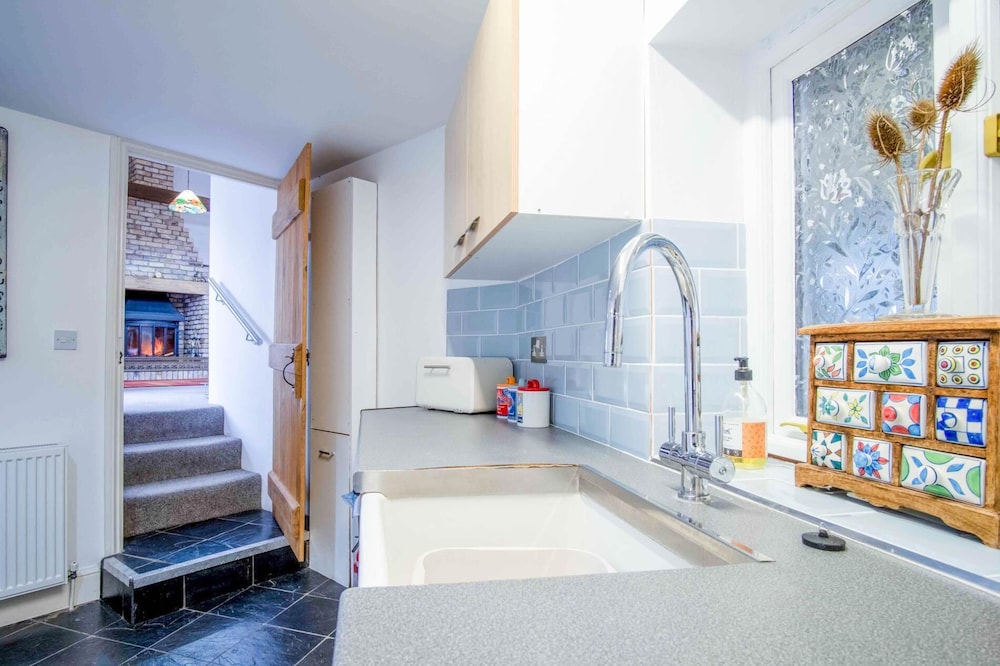 West Barn - 2 Bedroom Cottage - Llandeilo