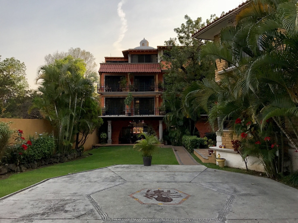 Hotel Posada Nican Mo Calli