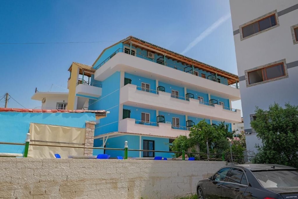 Vila Xhovani