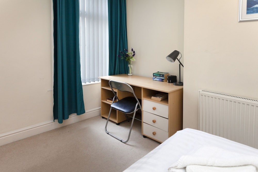Bodmin 2 bedroom house view 5