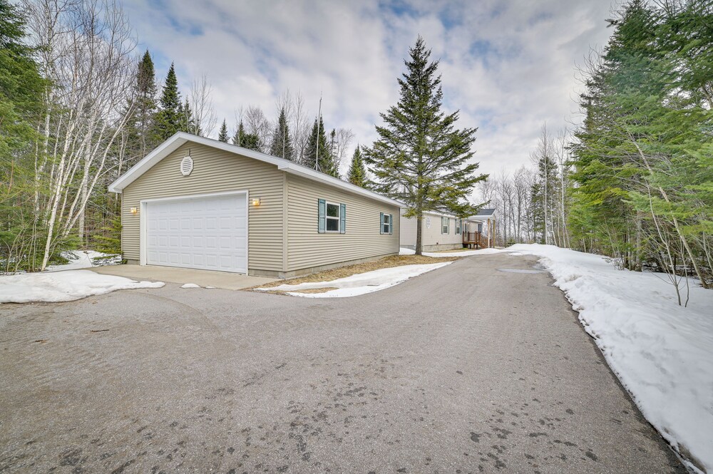 Cheboygan Getaway w/ Fire Pit & Lake Access!
