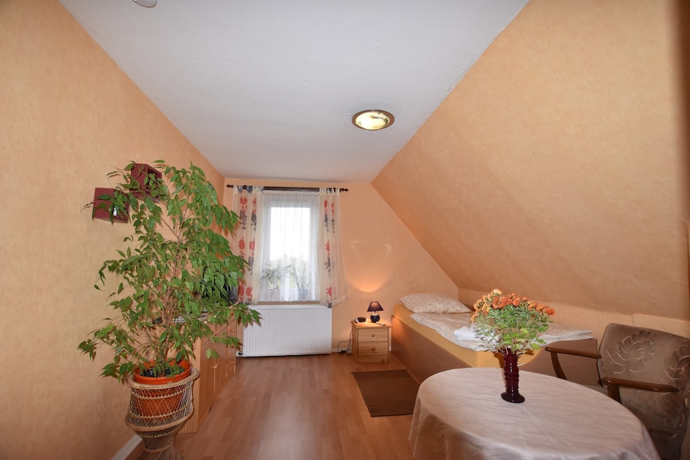 Ferienzimmer in Kropelin view 4