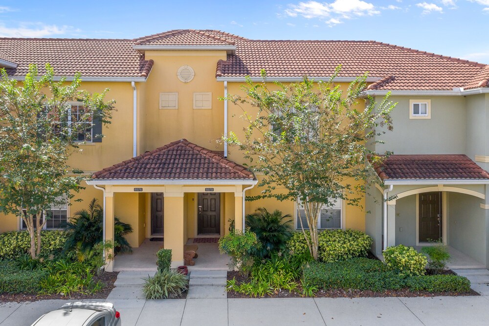 7BR Pool Home Emerald Island by SHV-8409