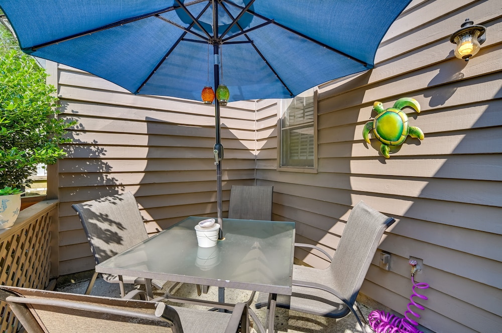 Coastal Vacation Rental - 2 Mi to Huntington Beach view 5
