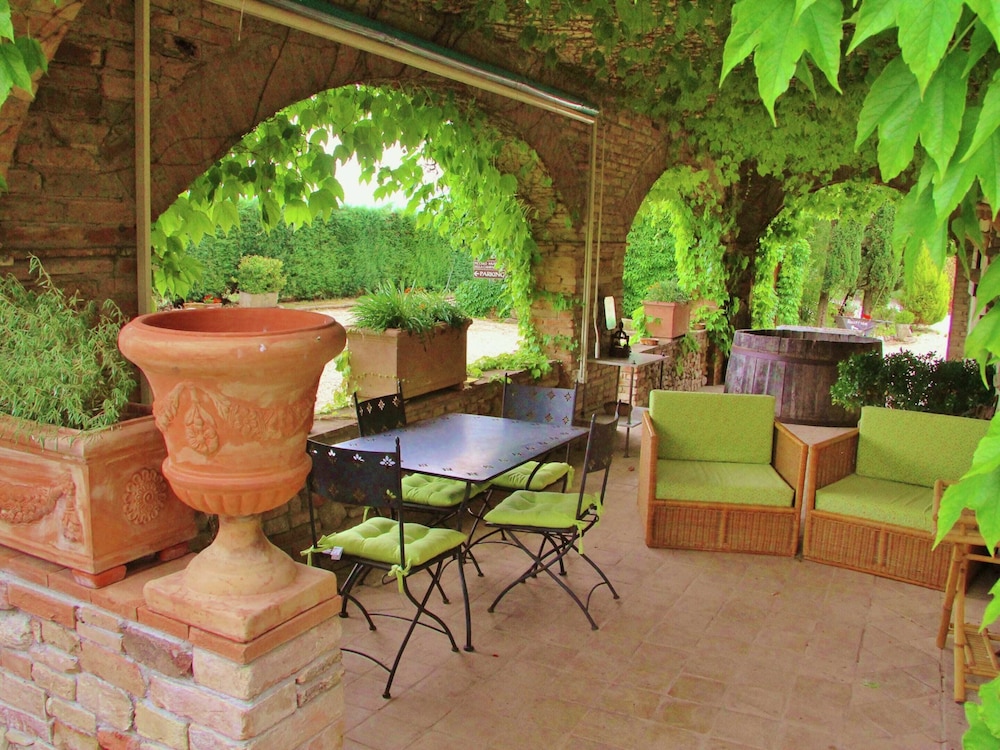 Apartment With Swimming Pool in Marsciano view 5