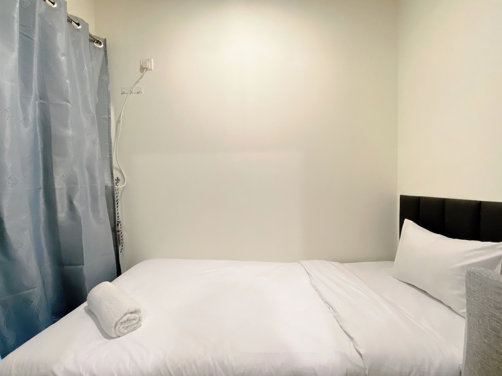 Restful And Modern Look 2Br At Meikarta Apartment view 2