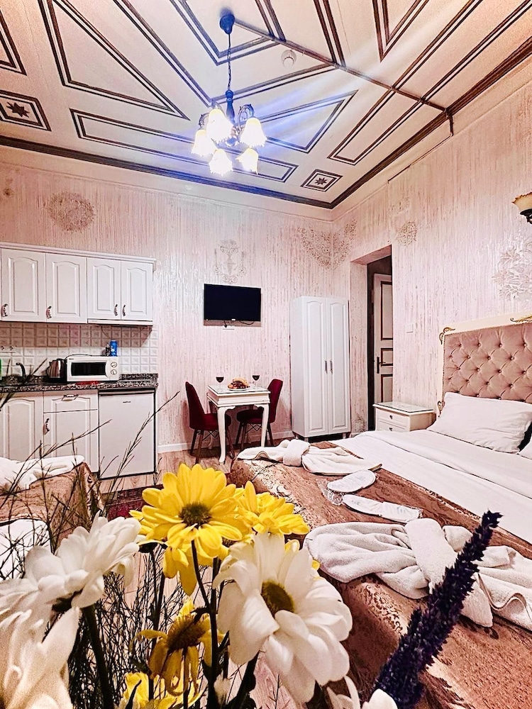 Alhambra Apart Otel - Image 16