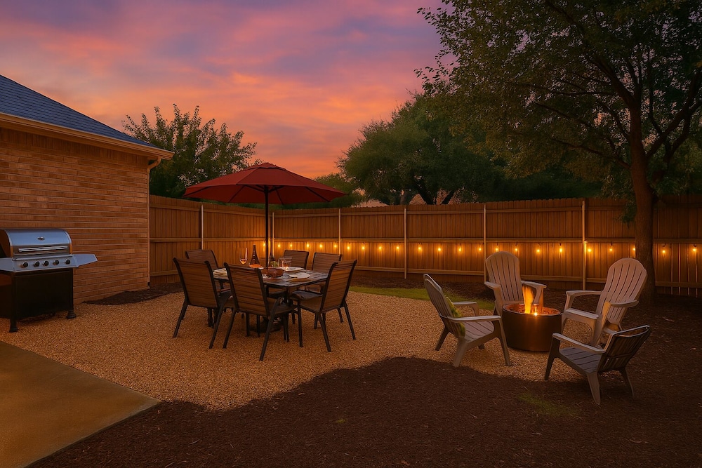 Sleeps 16 Game Room Firepit Grill Frisco