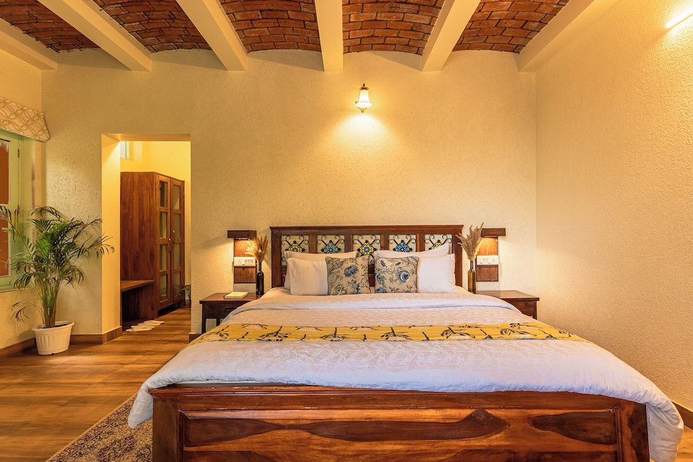 Echor Malusara Lakeview Retreat Bhimtal