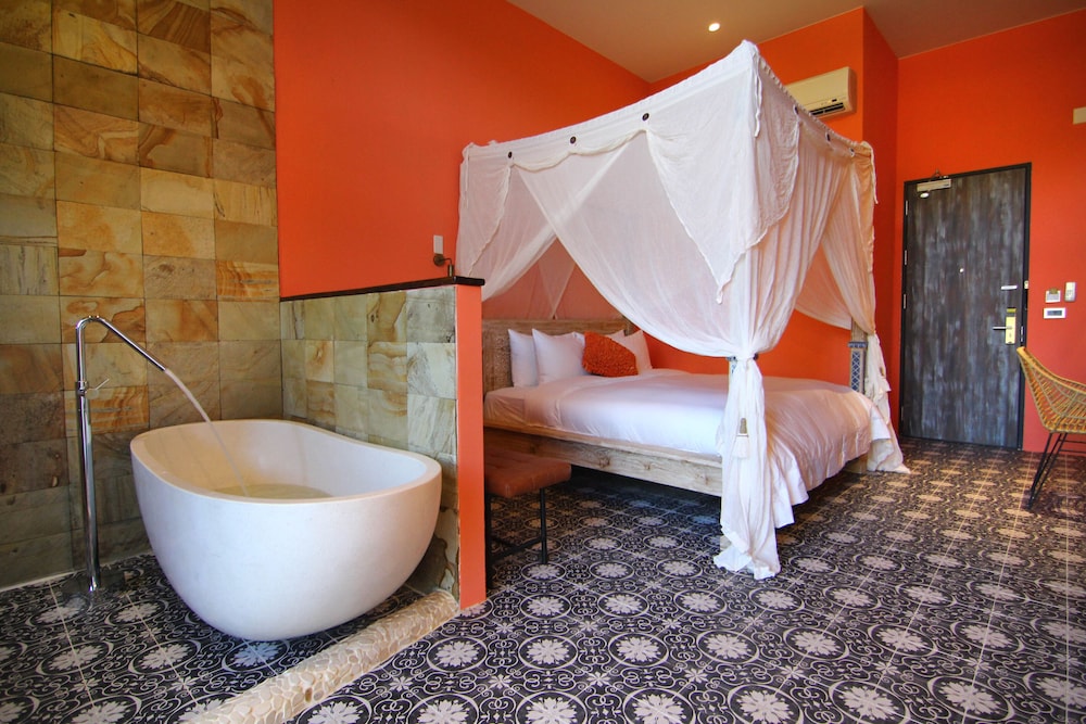 Photo 102