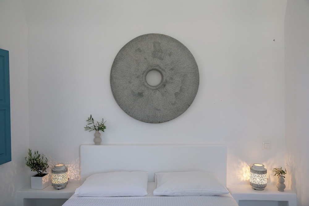GTK Santorini Oia Sunset Villas