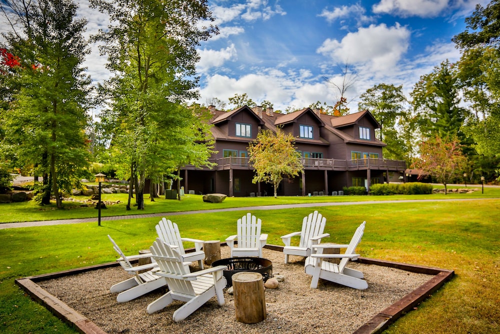 Grand View Lodge