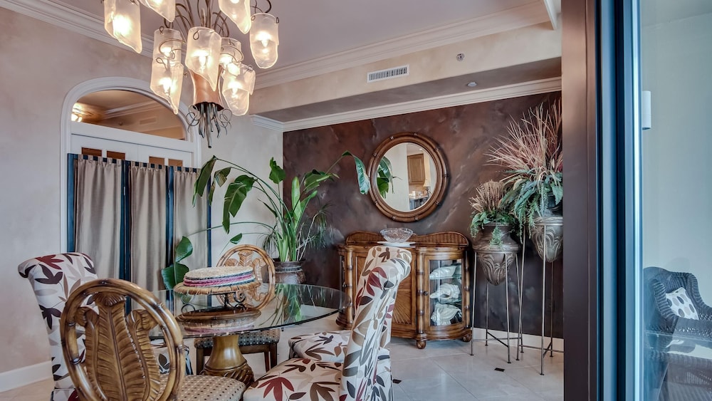 Phoenix West by Southern Vacation Rentals