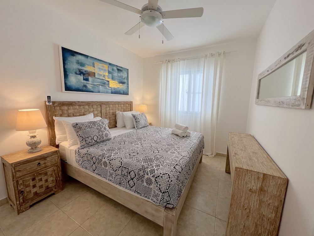 Los Corales Tropical Beach Resort & SPA