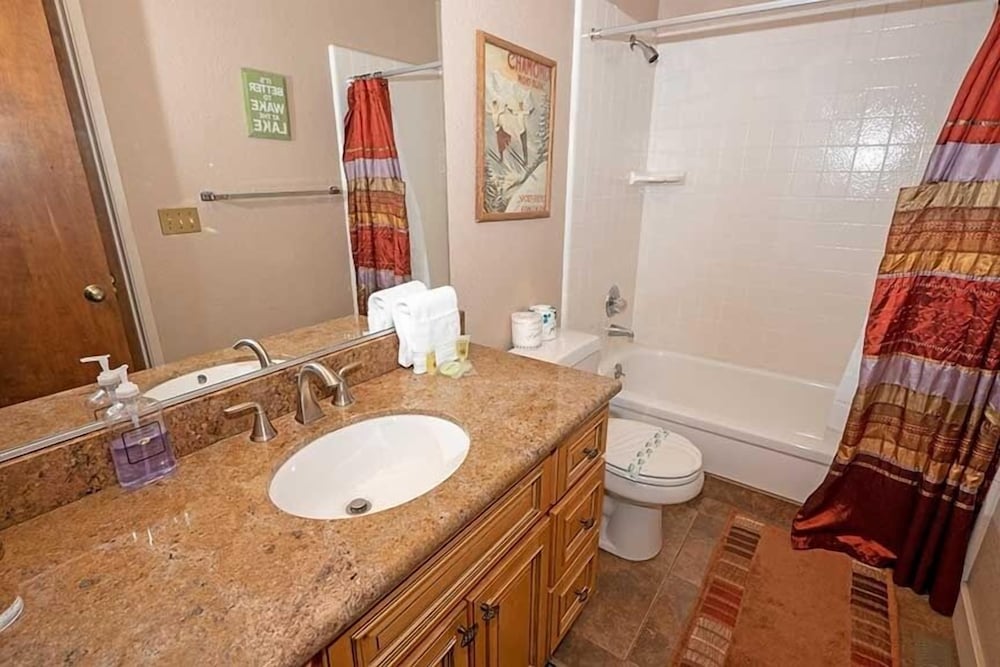 3407 Pine Hill 2 Bedroom Home by RedAwning view 3