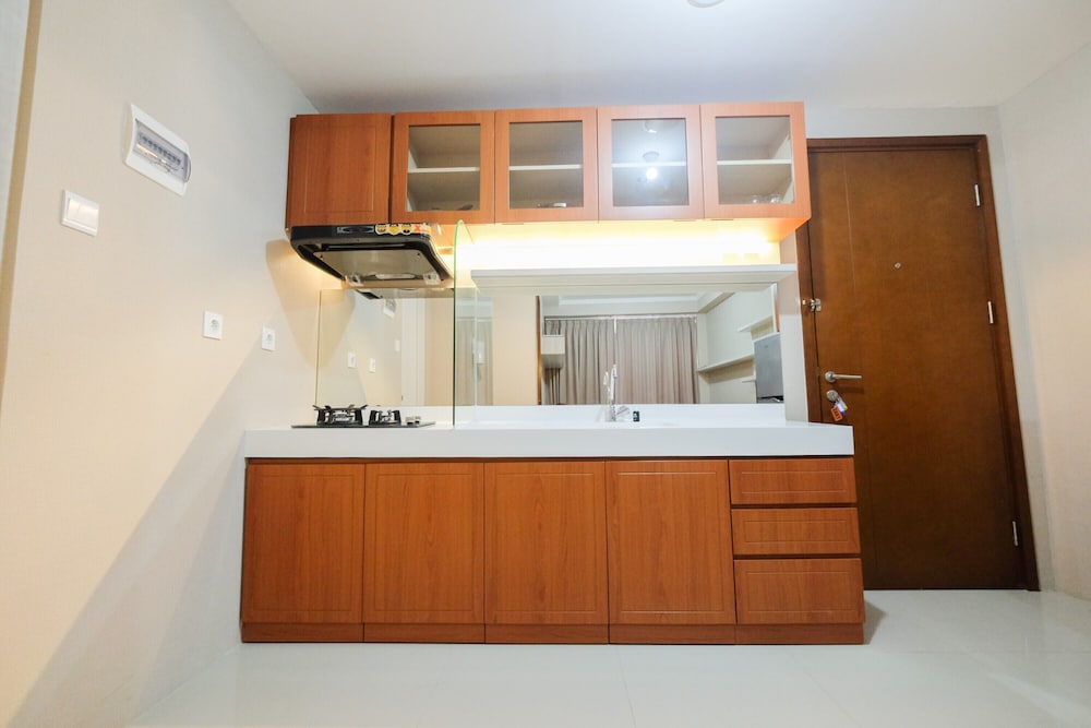 Great Location 1Br Signature Park Grande Apartment view 4