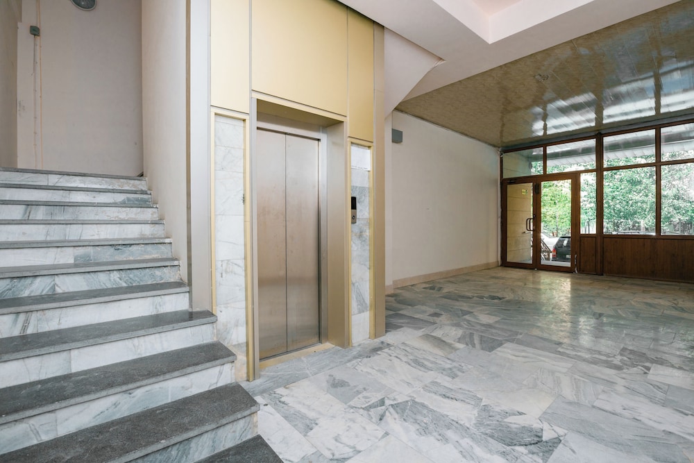 Stay Inn on Yekmalyan St