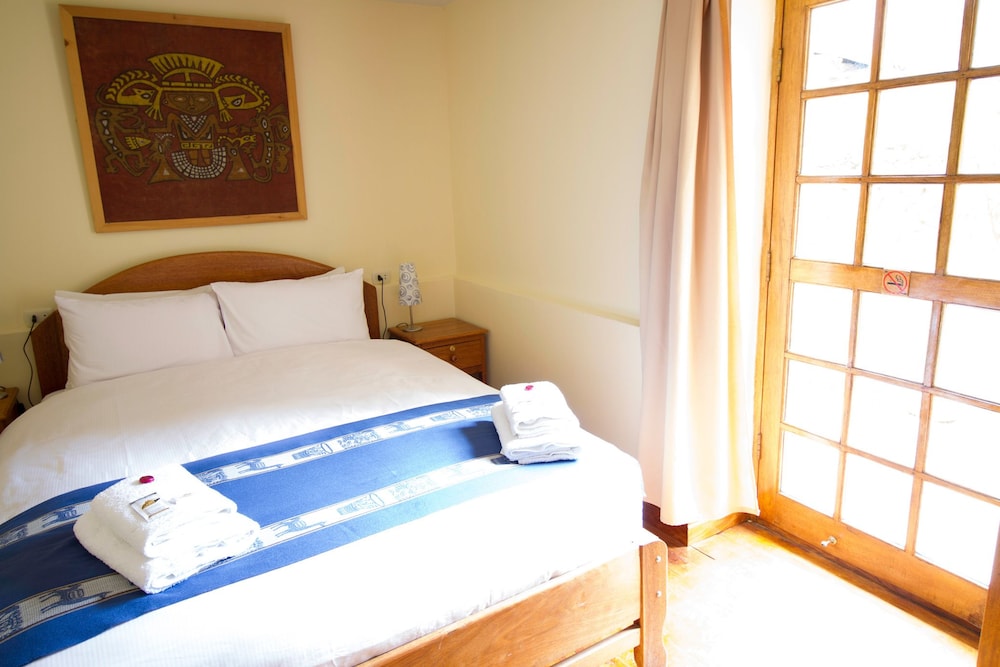 Apu Lodge B&B view 3