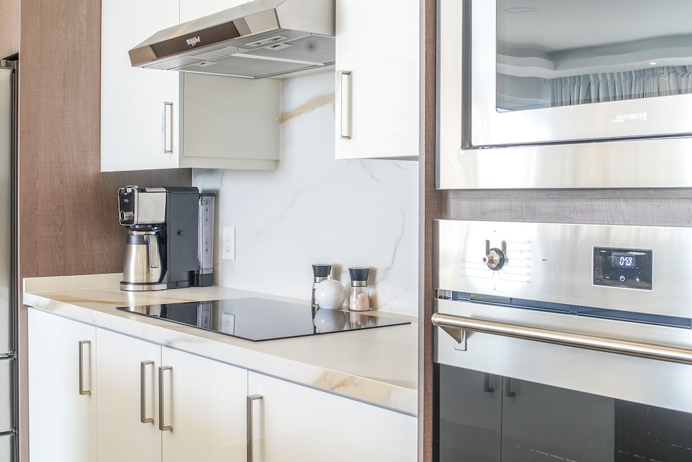 Beautiful 2 Bedroom Condominium Fully Equipped at the New Encantame Towers Verano 805