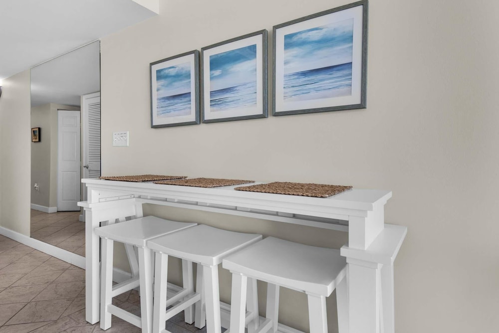 Pelican Isle 117