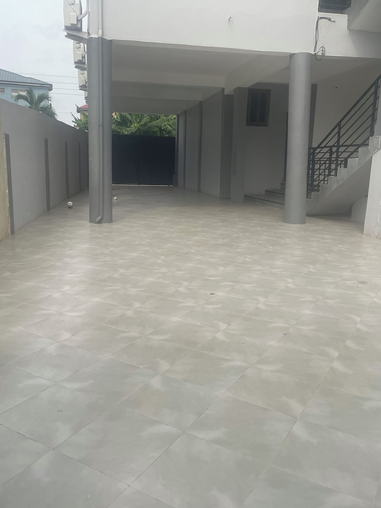 NickJaak Courtyard Rooms