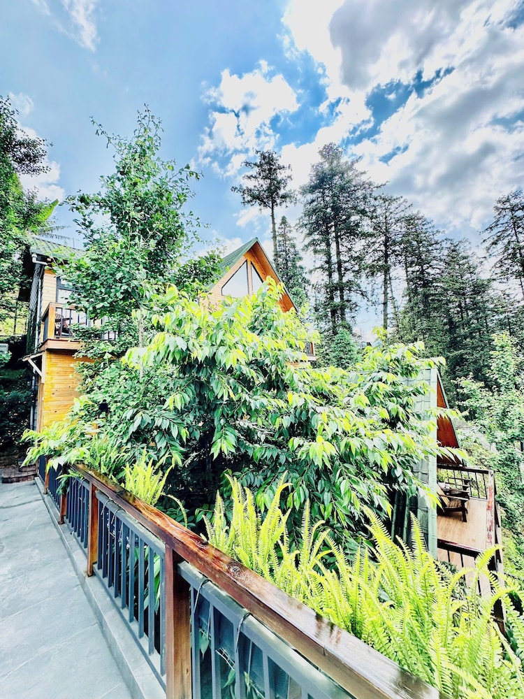 SAPA PINE HILL ECOLODGE