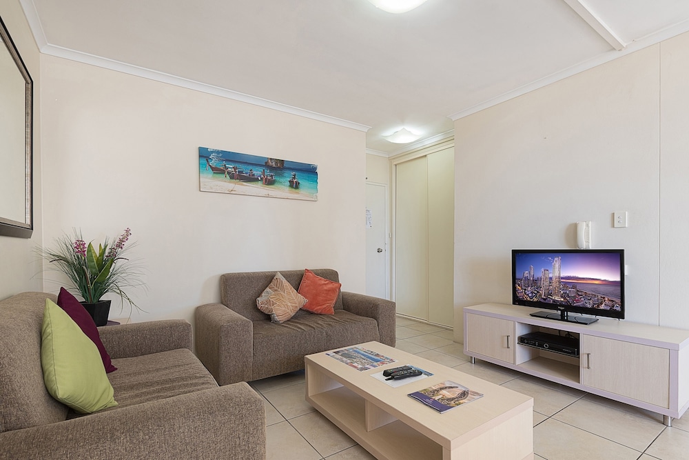 Carlton Apartments