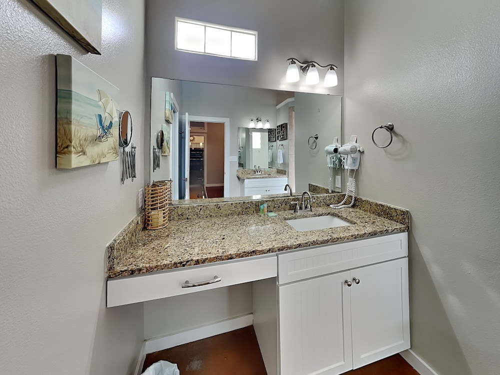 Sea Monkee by Silver Sands Vacation Rentals