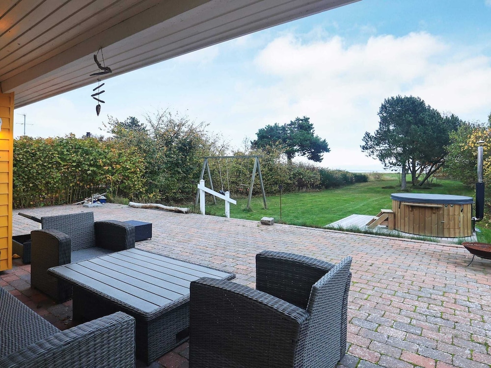8 Person Holiday Home in Hesselager view 3