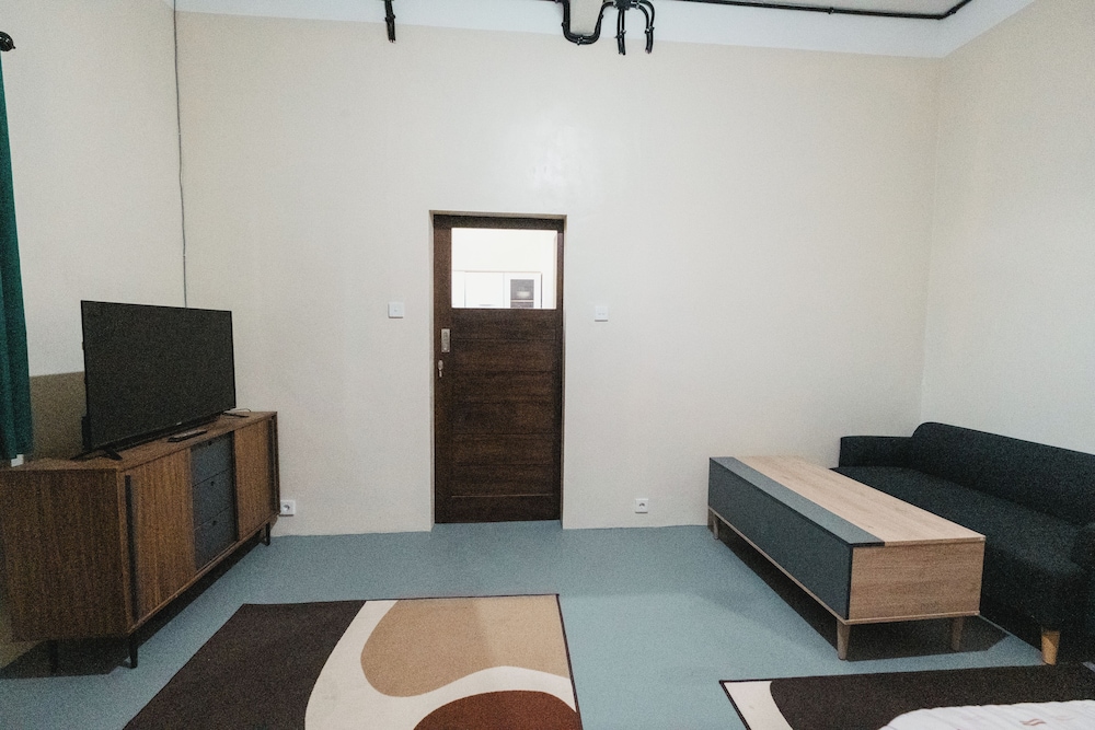 Urban Haven Residence