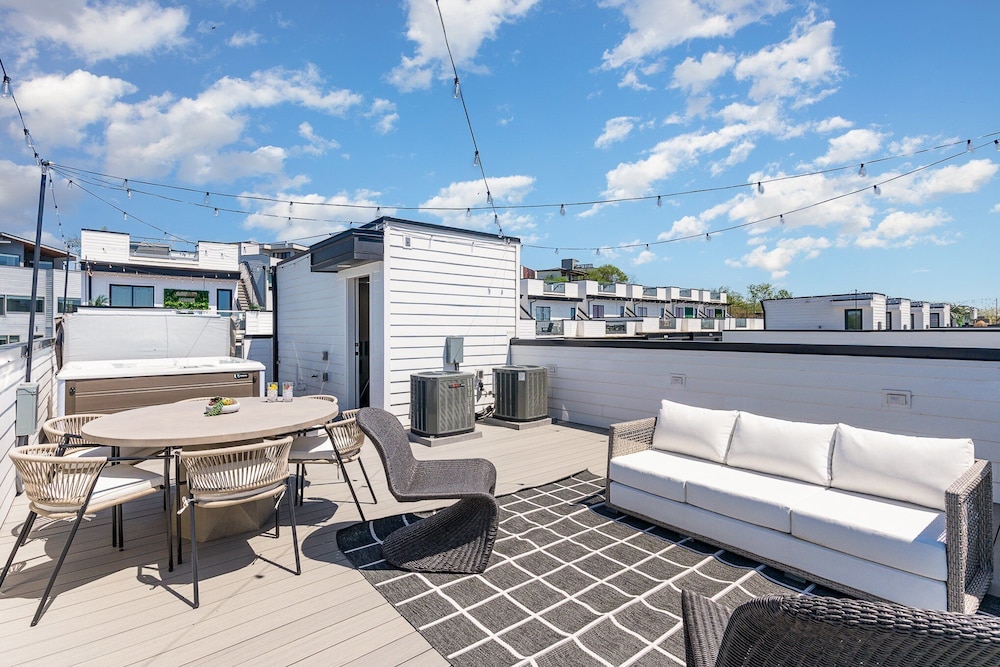 Nimbus-rooftop Deck-hot Tub-mins to Broadway