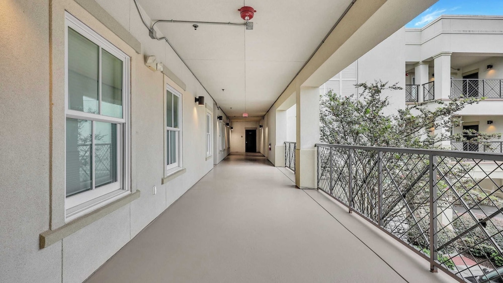 2 Suites Walkable Historic District Location The Juliette by Avantstay