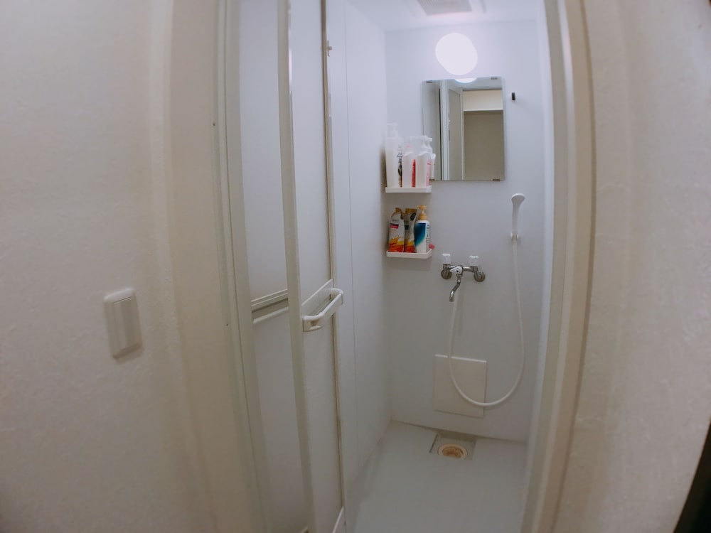 Shin-Koenji Guesthouse - Caters to Women