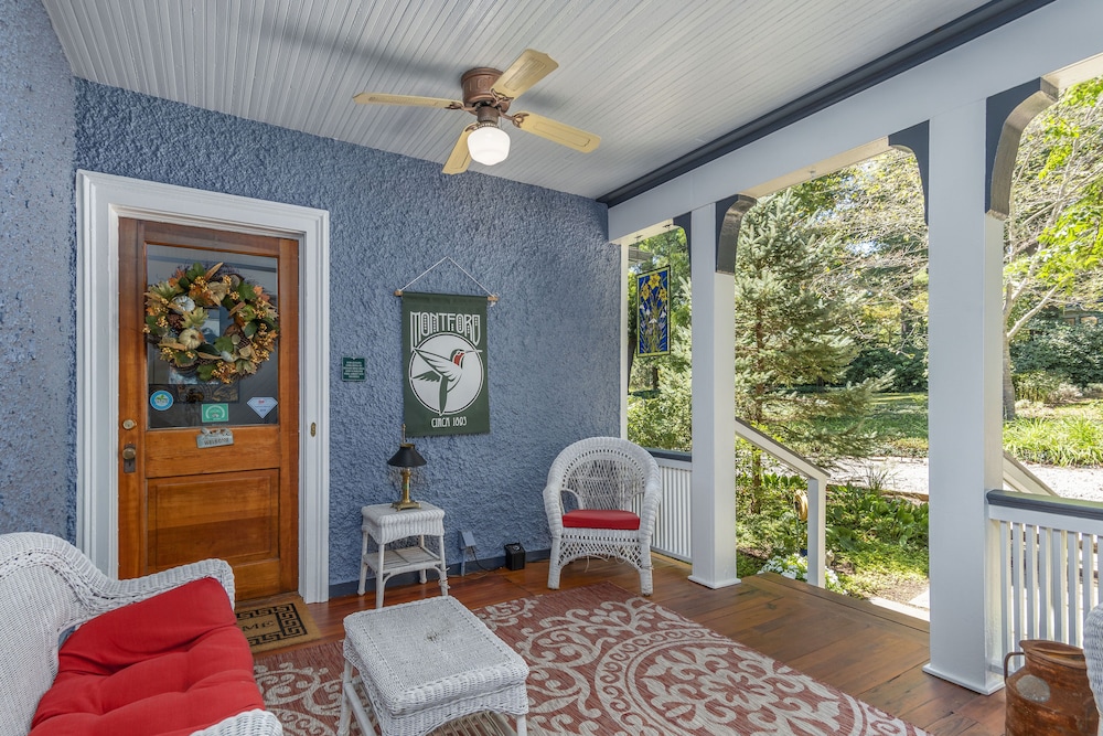 Carolina Bed & Breakfast