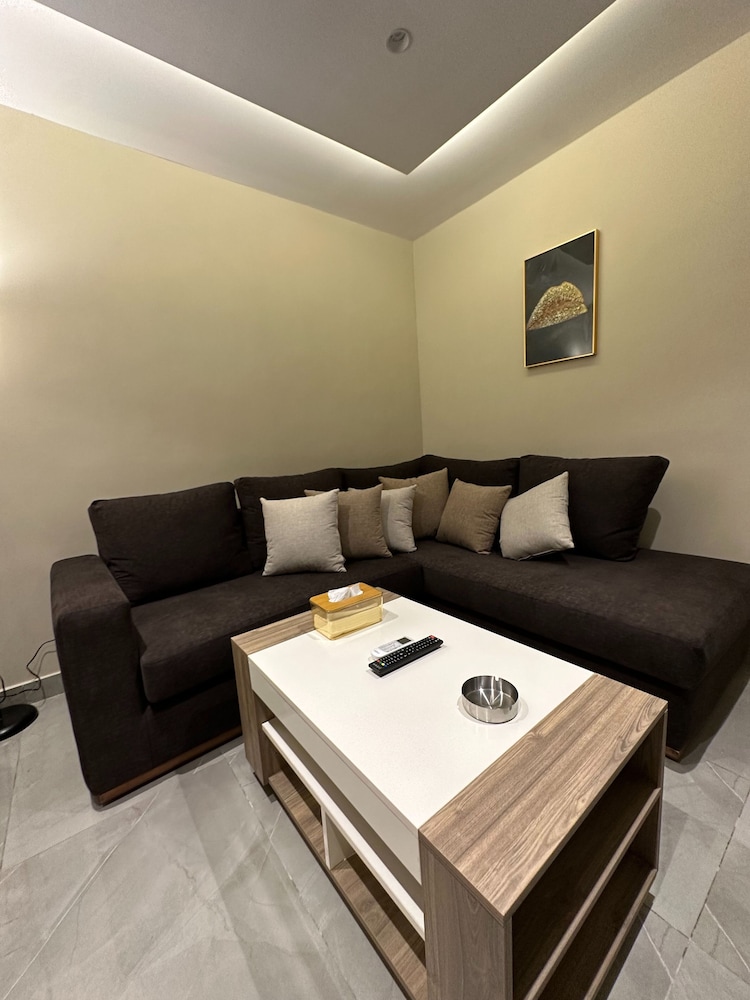 Charming Amman Apartment With Modern Ameniti