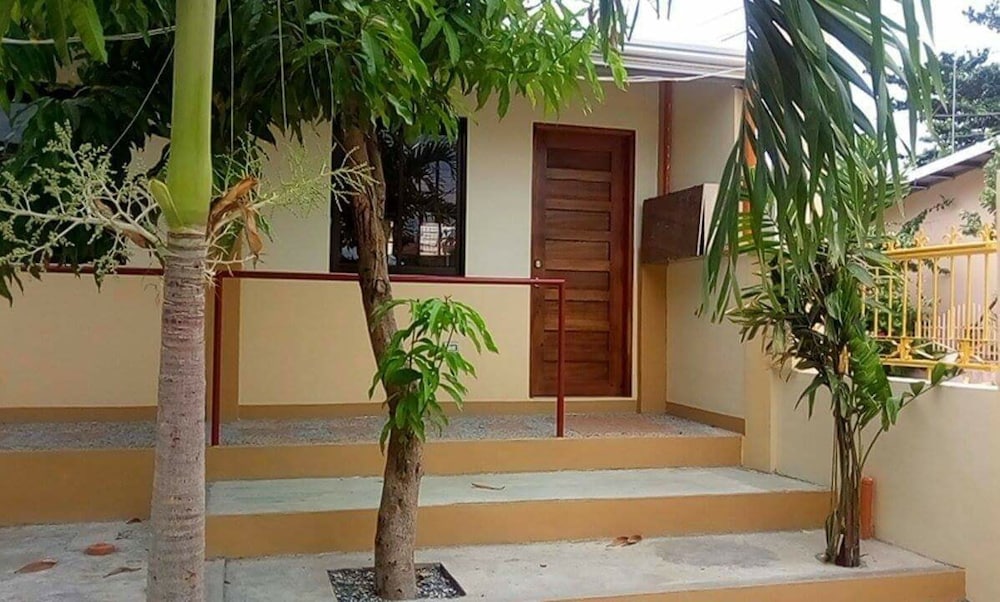 Sunday Cocoon Guesthouse 1