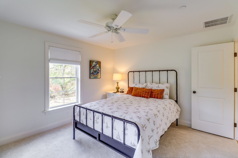 Eastern Shore Getaway: Walk to Tolchester Marina! - Property Image 15