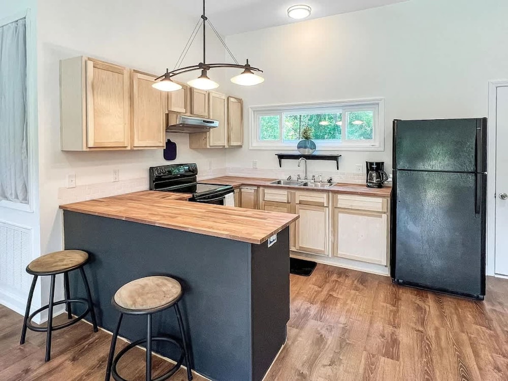 Southern Charm Estate Min From Shopping Beaches