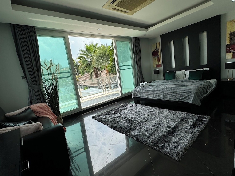 Premium Pool Villas Pattaya