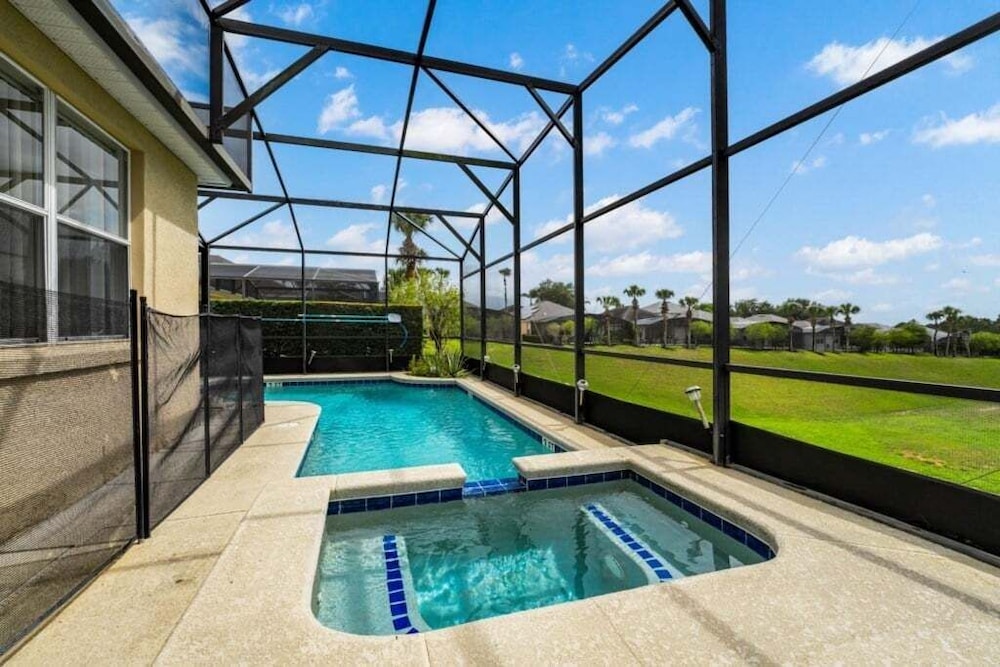 Calabay Comfort - 4br Pool & Spa Near Disney 4 Bedroom Villa