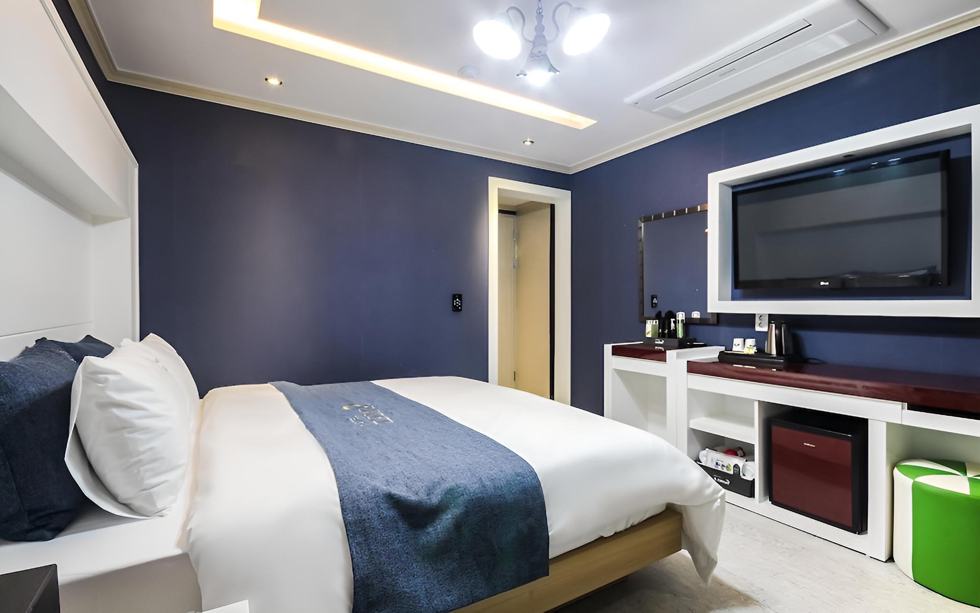 Yeosu Luna Hotel