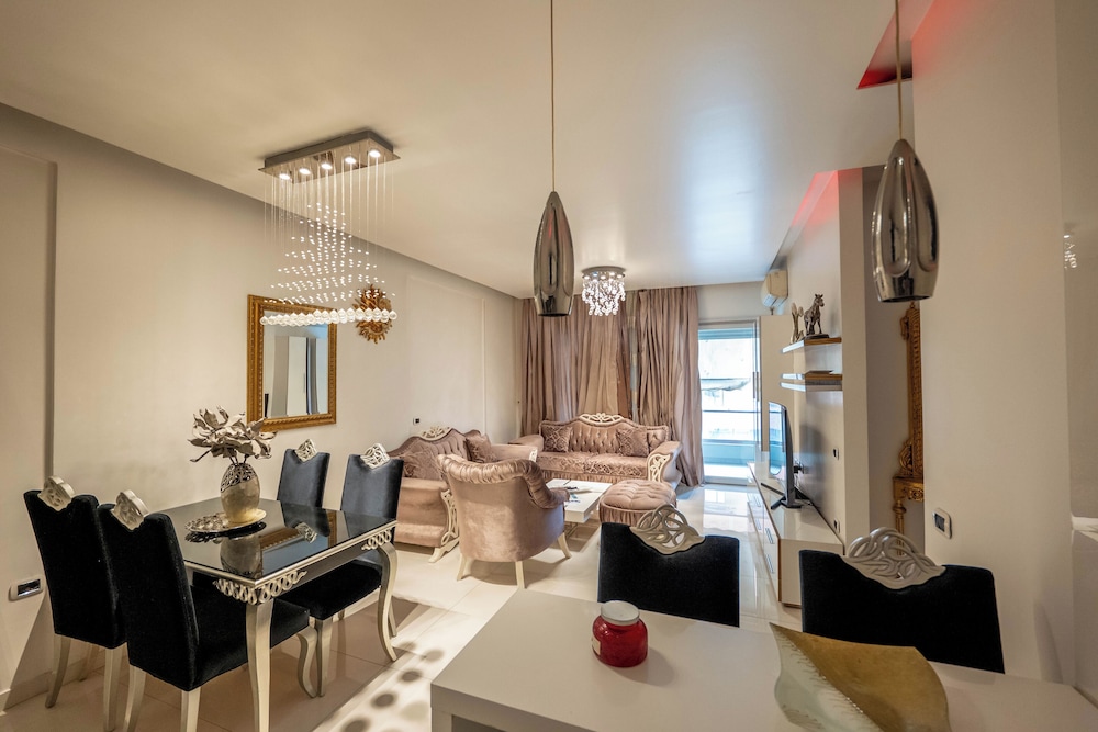 Tirent Apartment-Spacious 2-Bedroom Stay in Delijorgji Tirana