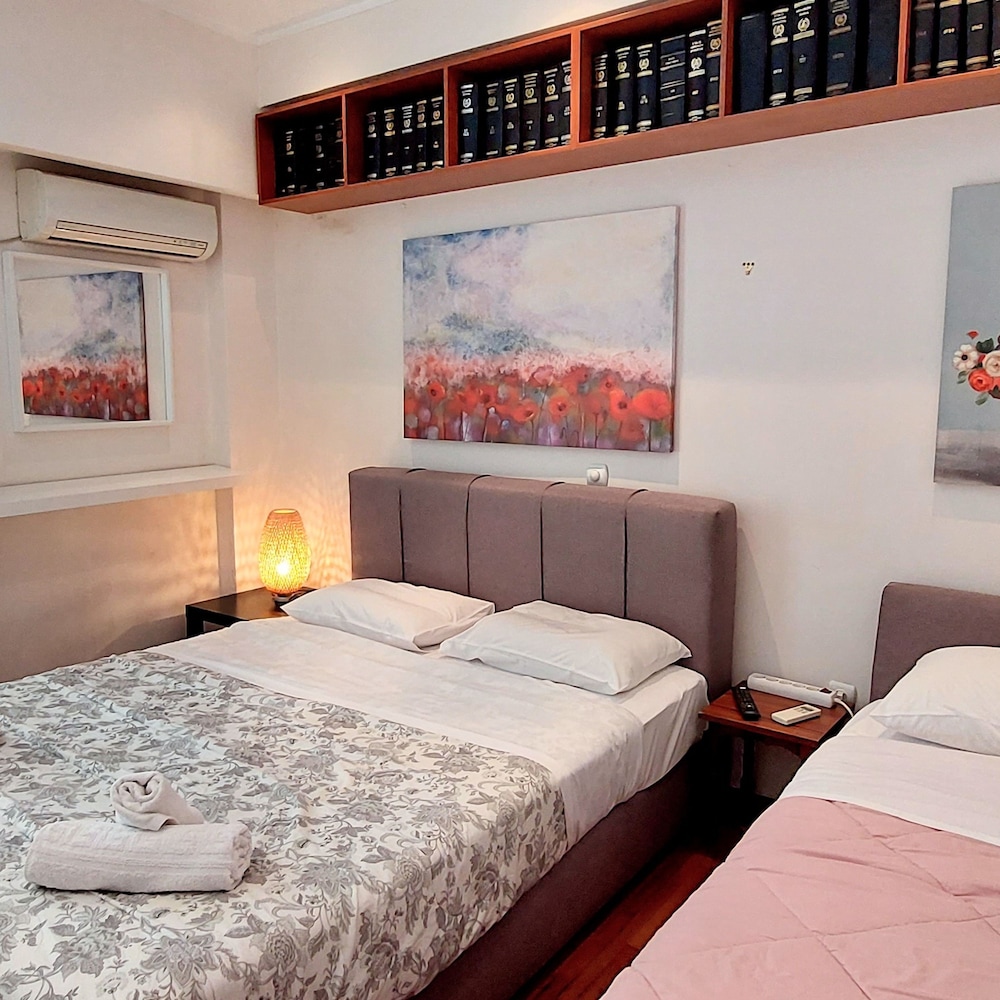 Modern Apartment in Athens Center